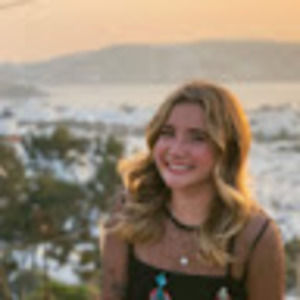 Meet your Posher, Alyssa